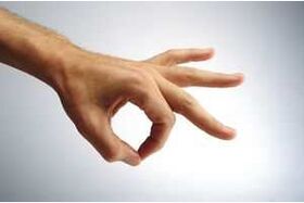 Finger ring for grasping the penis during penis enlargement exercises